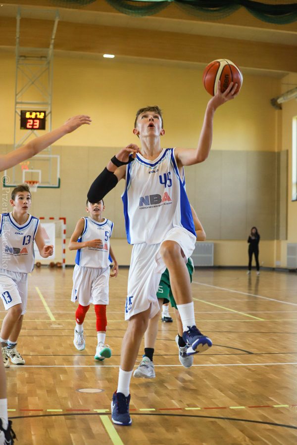 fundacja-nba-niepokonana-110105