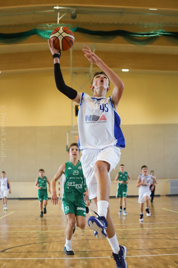 fundacja-nba-niepokonana-110105