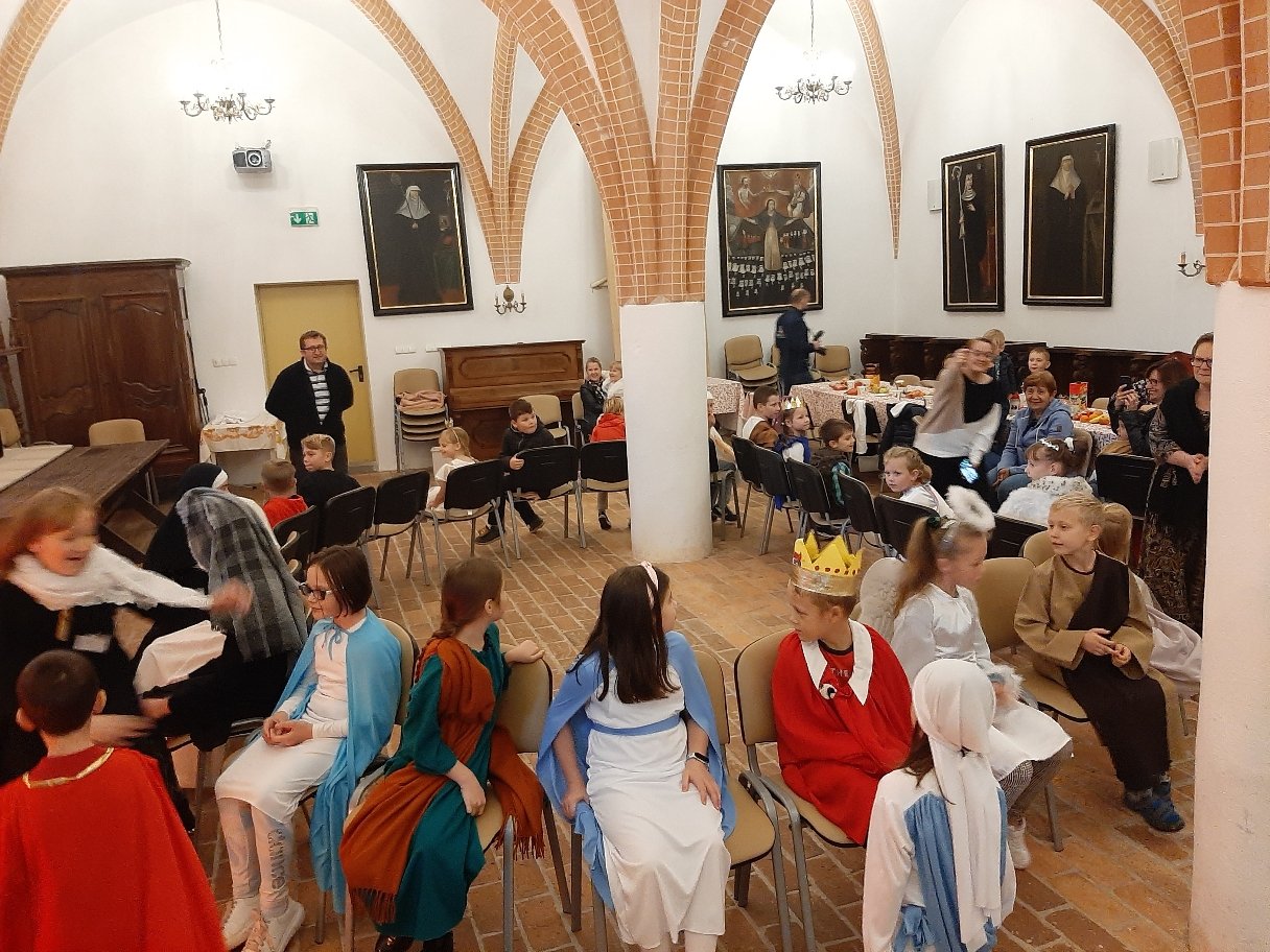 nietypowy-bal-110172