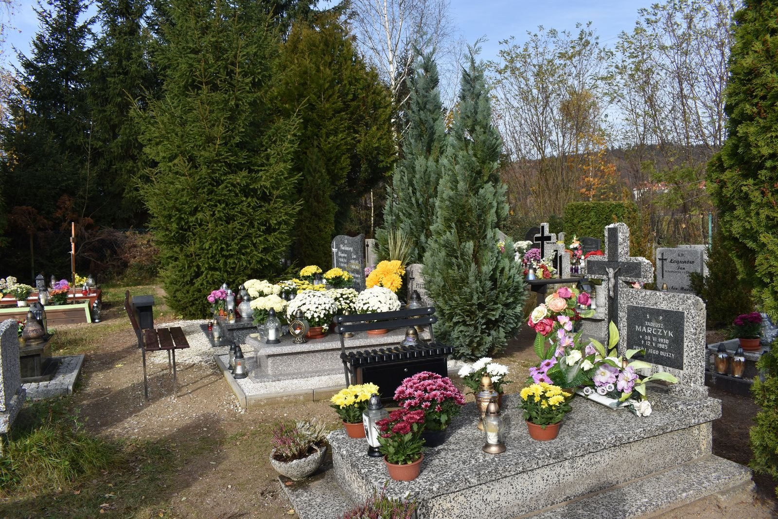 wszystkich-swietych-na-janowickich-cmentarzach-110201