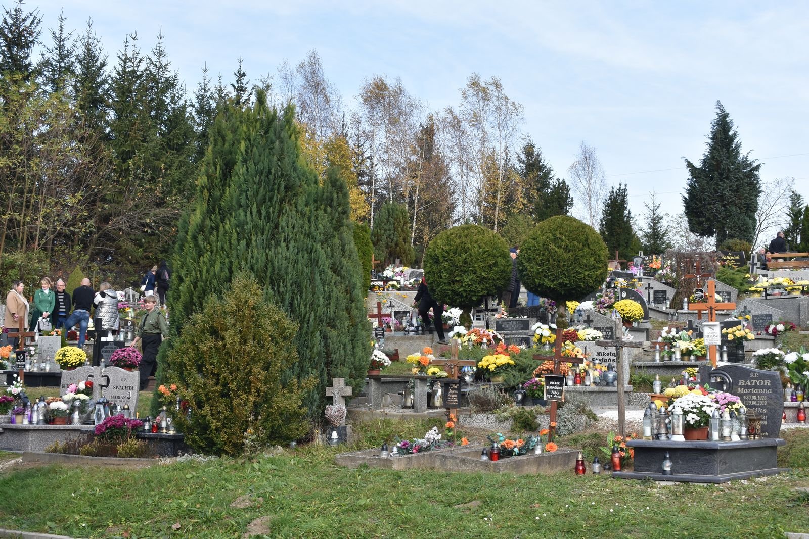 wszystkich-swietych-na-janowickich-cmentarzach-110201
