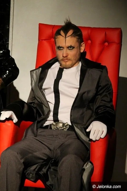robert-mania-od-15-lat-na-teatralnej-scenie-110234