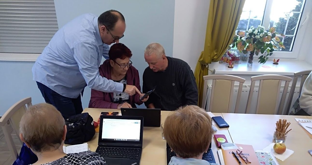 tylko-dla-seniorow-110254