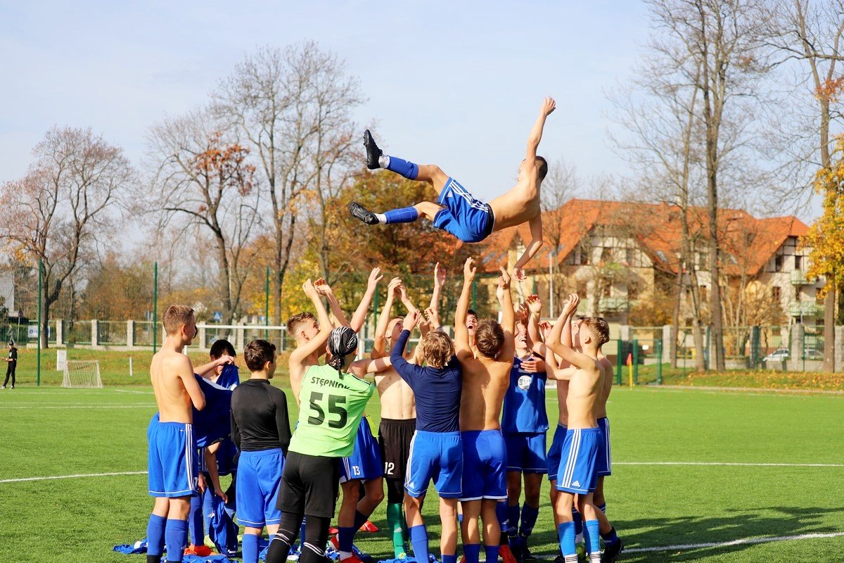 przypieczetowali-awans-zwyciestwem-170-110265