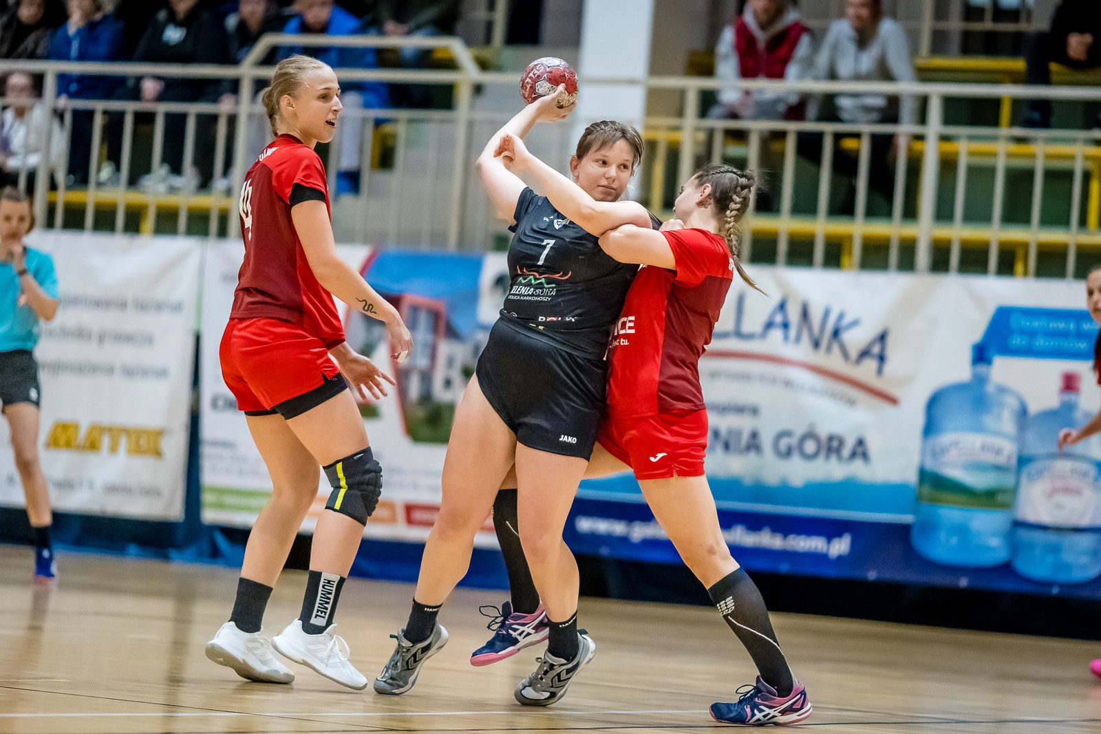 pierwsza-porazka-u-siebie-110310