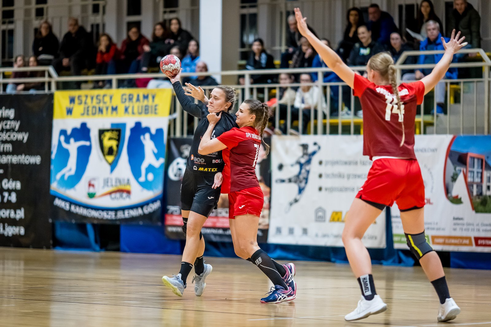 pierwsza-porazka-u-siebie-110310
