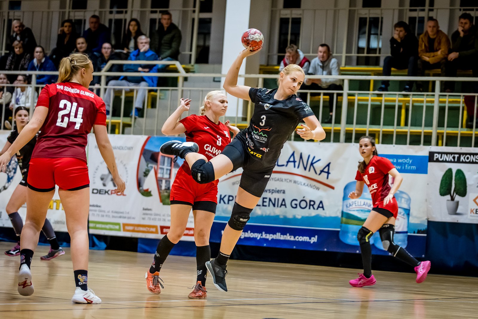 pierwsza-porazka-u-siebie-110310
