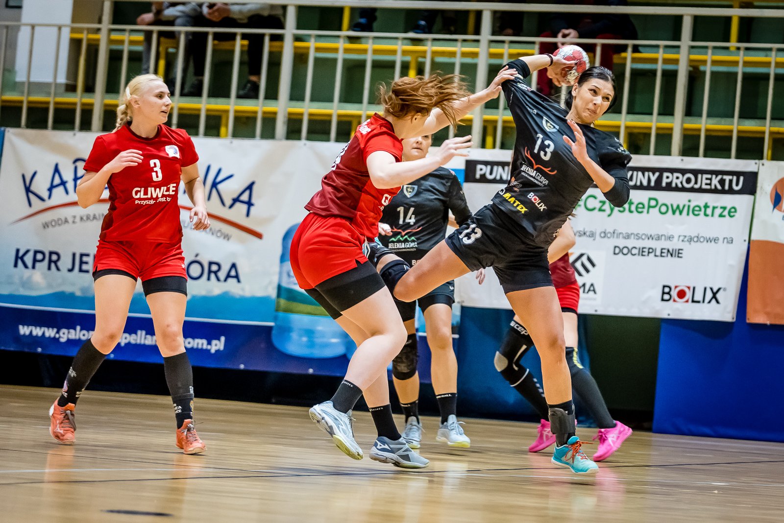 pierwsza-porazka-u-siebie-110310