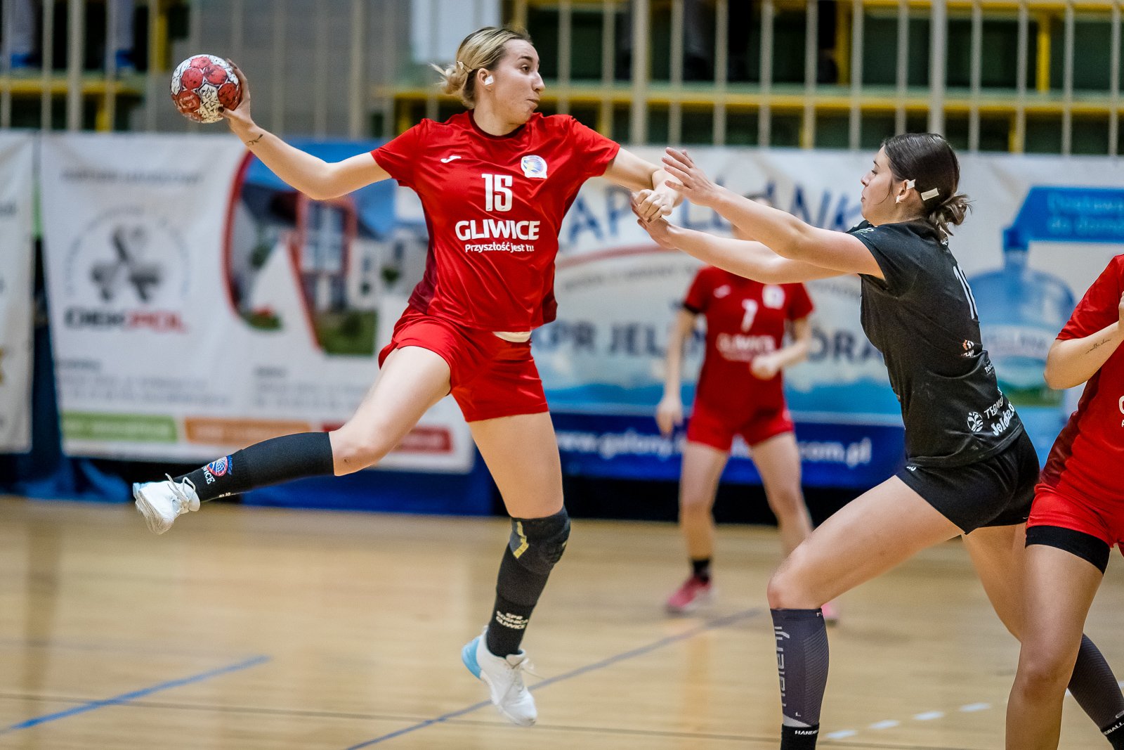 pierwsza-porazka-u-siebie-110310