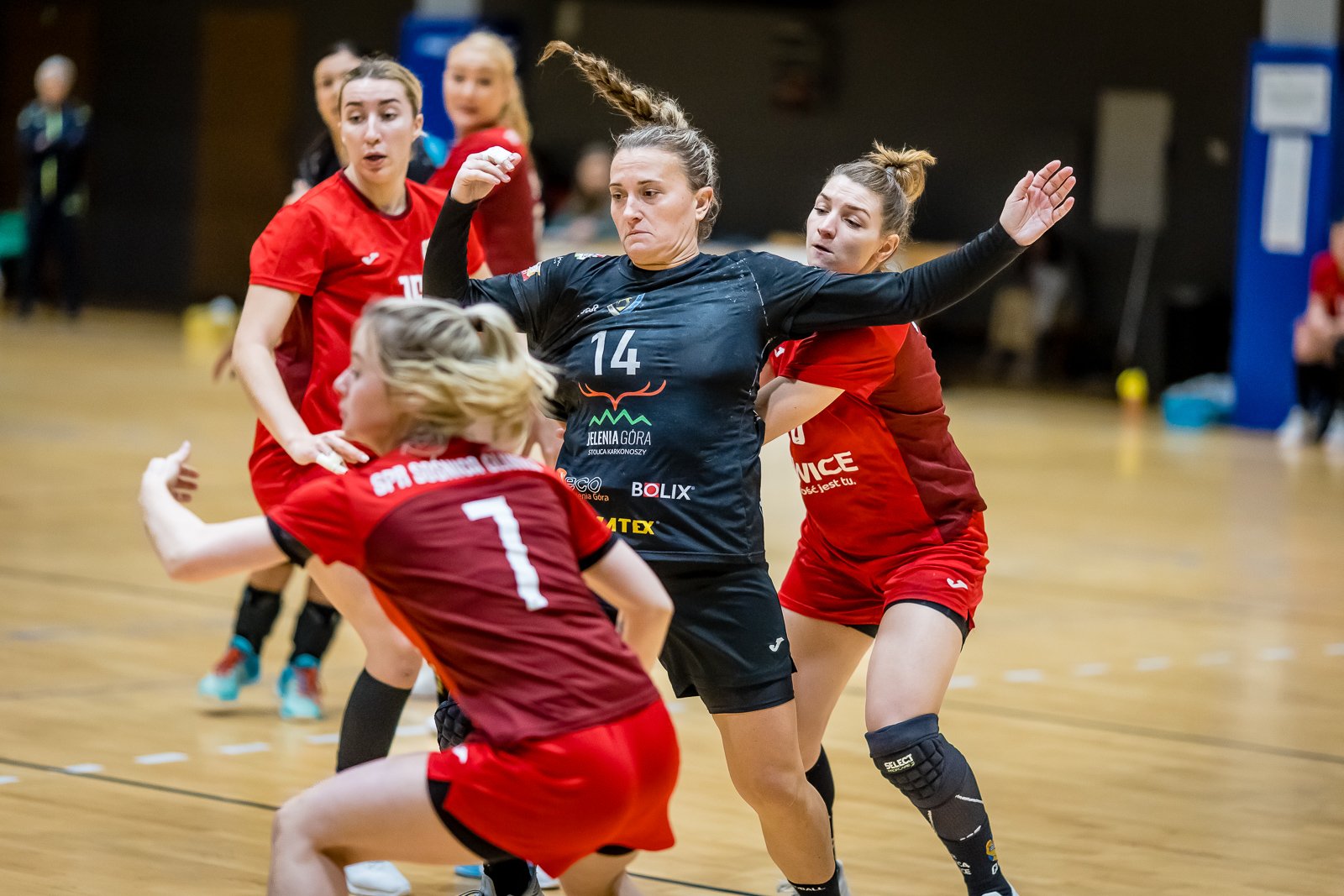 pierwsza-porazka-u-siebie-110310
