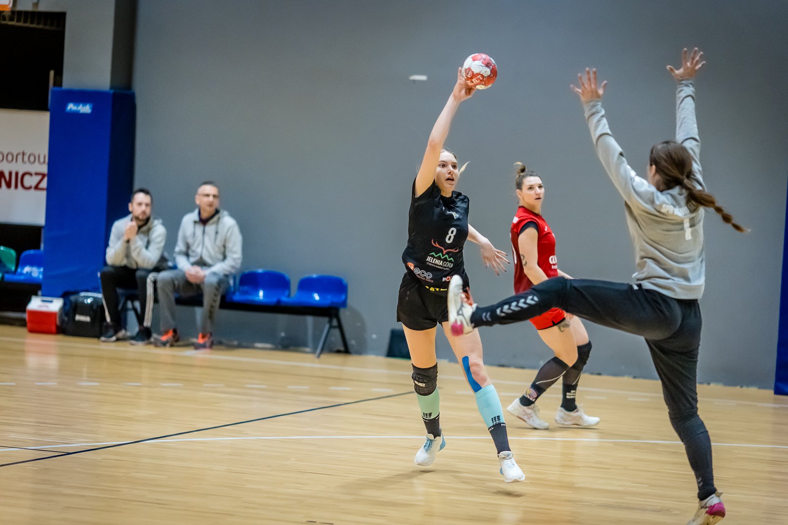 pierwsza-porazka-u-siebie-110310