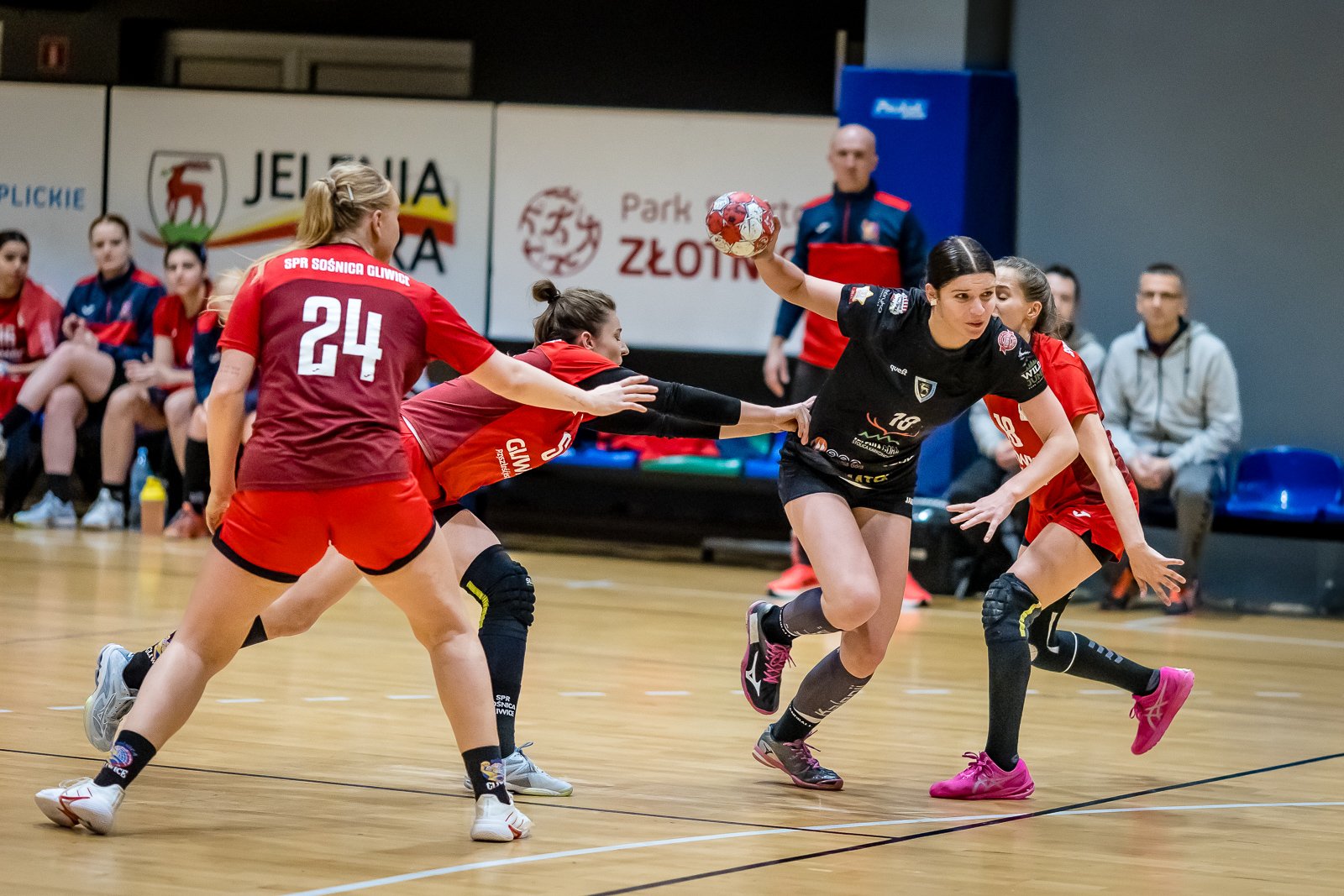 pierwsza-porazka-u-siebie-110310