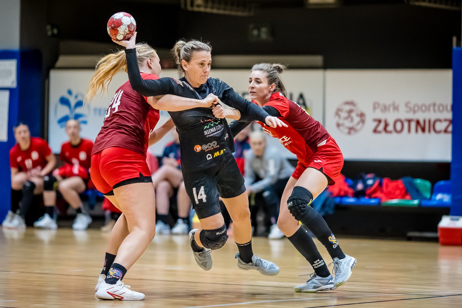 pierwsza-porazka-u-siebie-110310