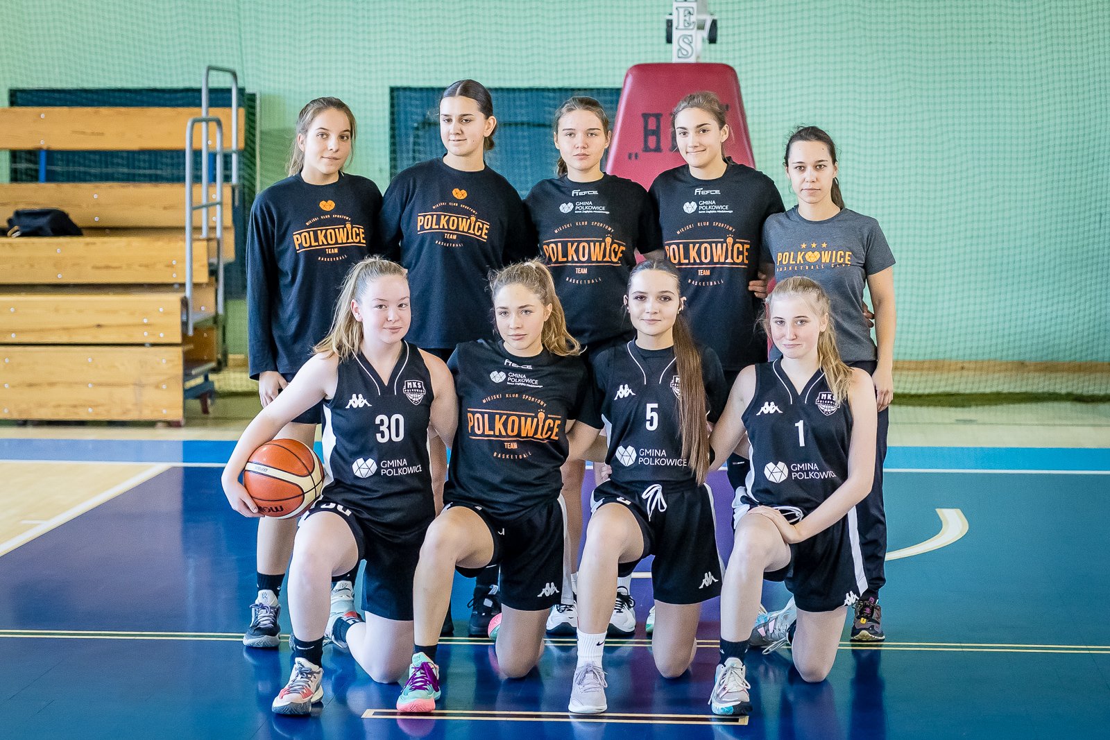 juniorki-spartakusa-pokonay-mks-polkowice-110328