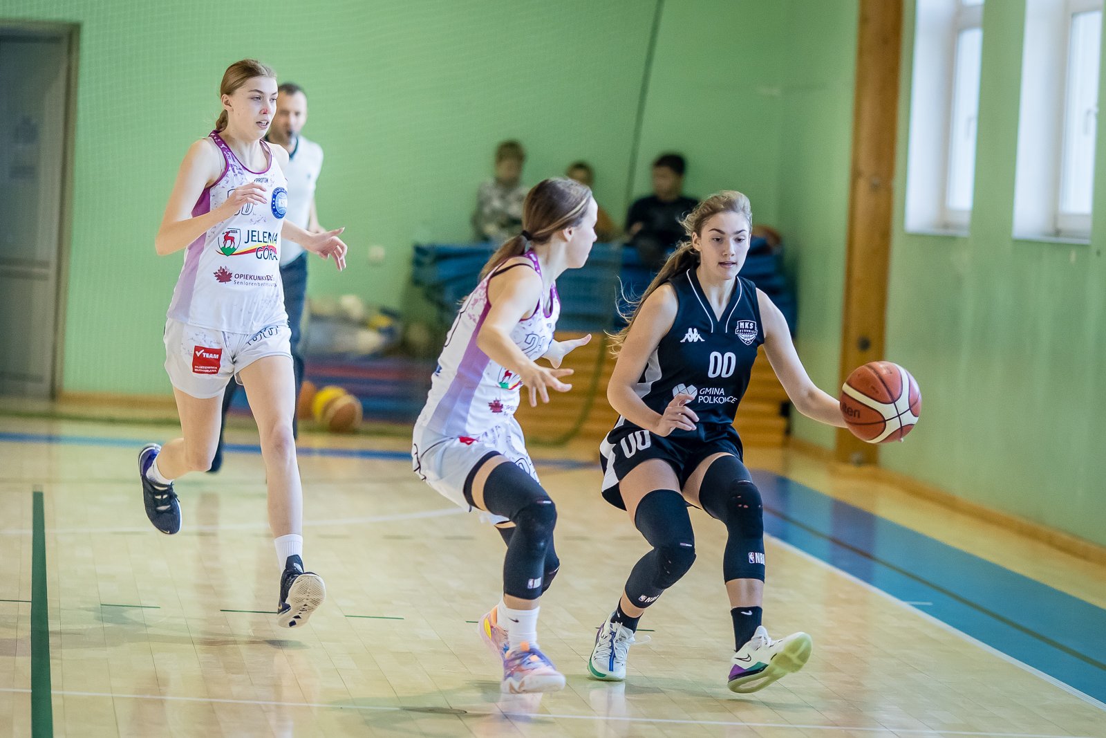 juniorki-spartakusa-pokonay-mks-polkowice-110328