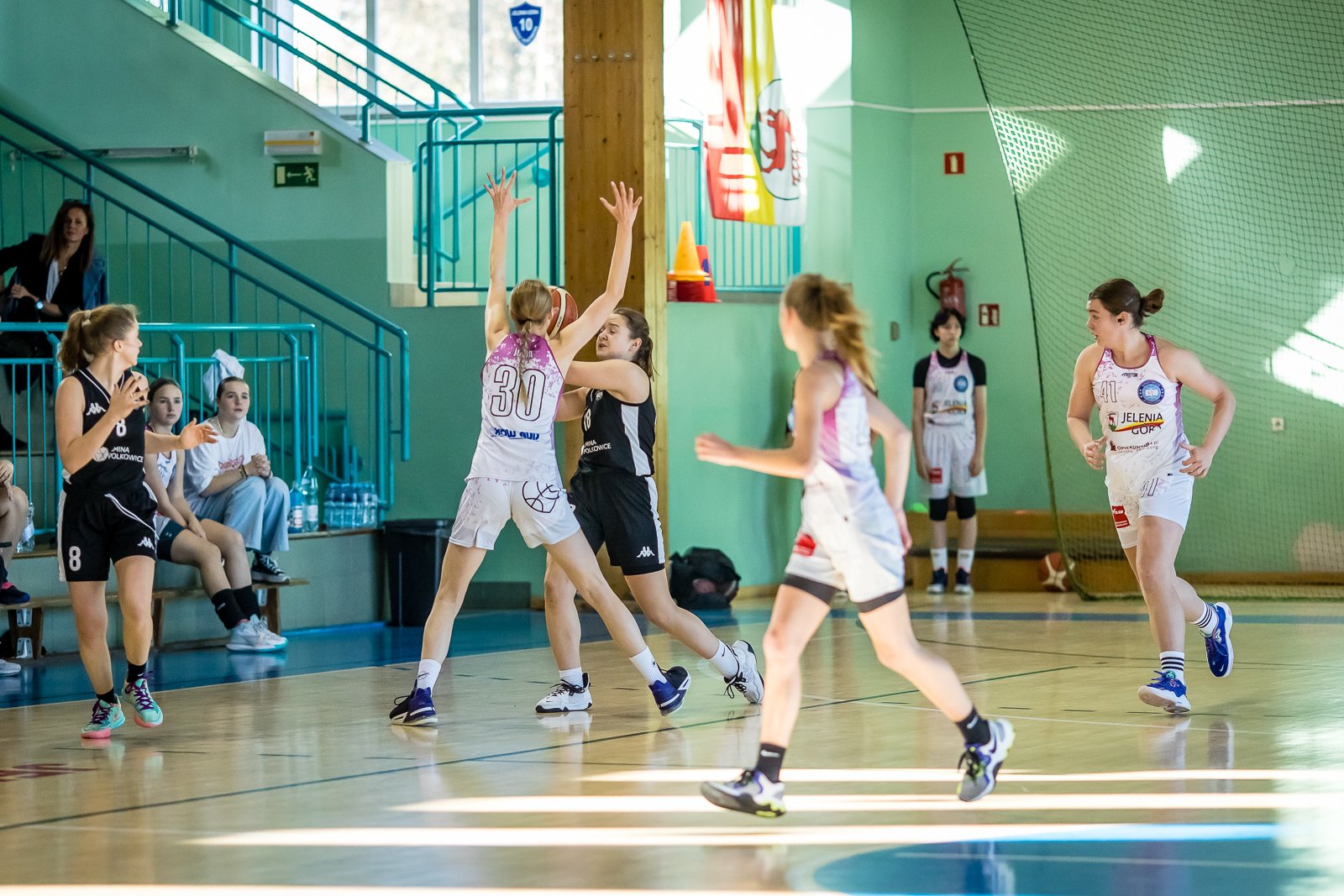 juniorki-spartakusa-pokonay-mks-polkowice-110328