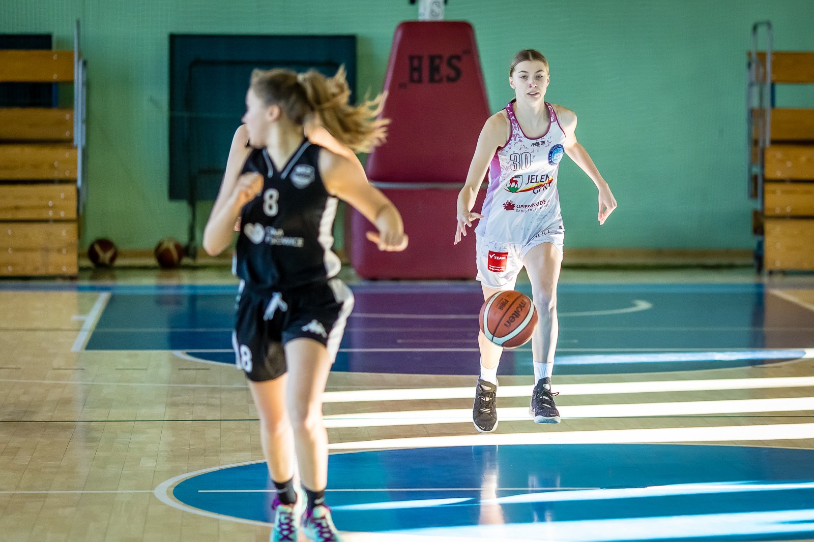 juniorki-spartakusa-pokonay-mks-polkowice-110328