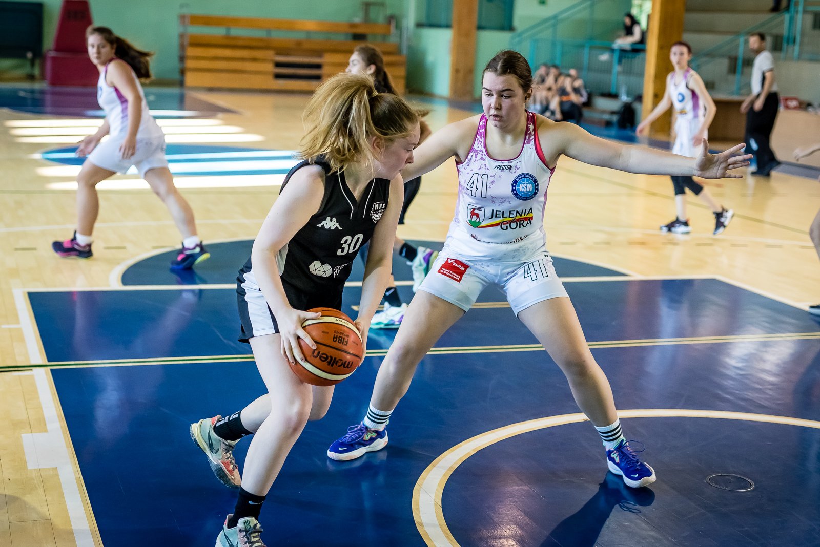 juniorki-spartakusa-pokonay-mks-polkowice-110328