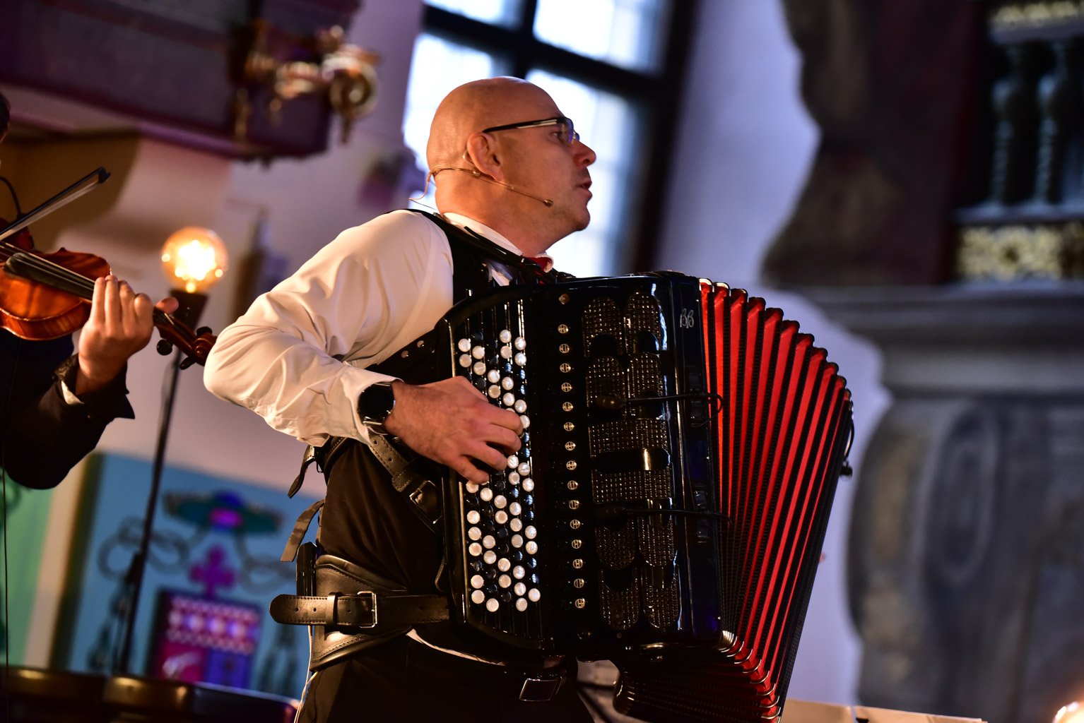z-marcinem-wyrostkiem-koncert-dla-niepodlegej-110468