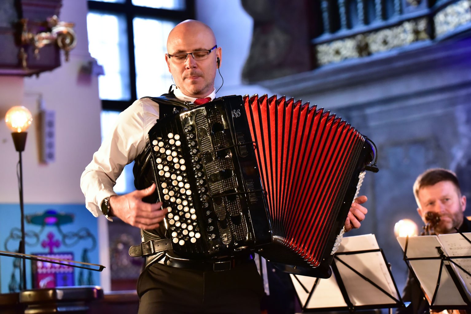 z-marcinem-wyrostkiem-koncert-dla-niepodlegej-110468