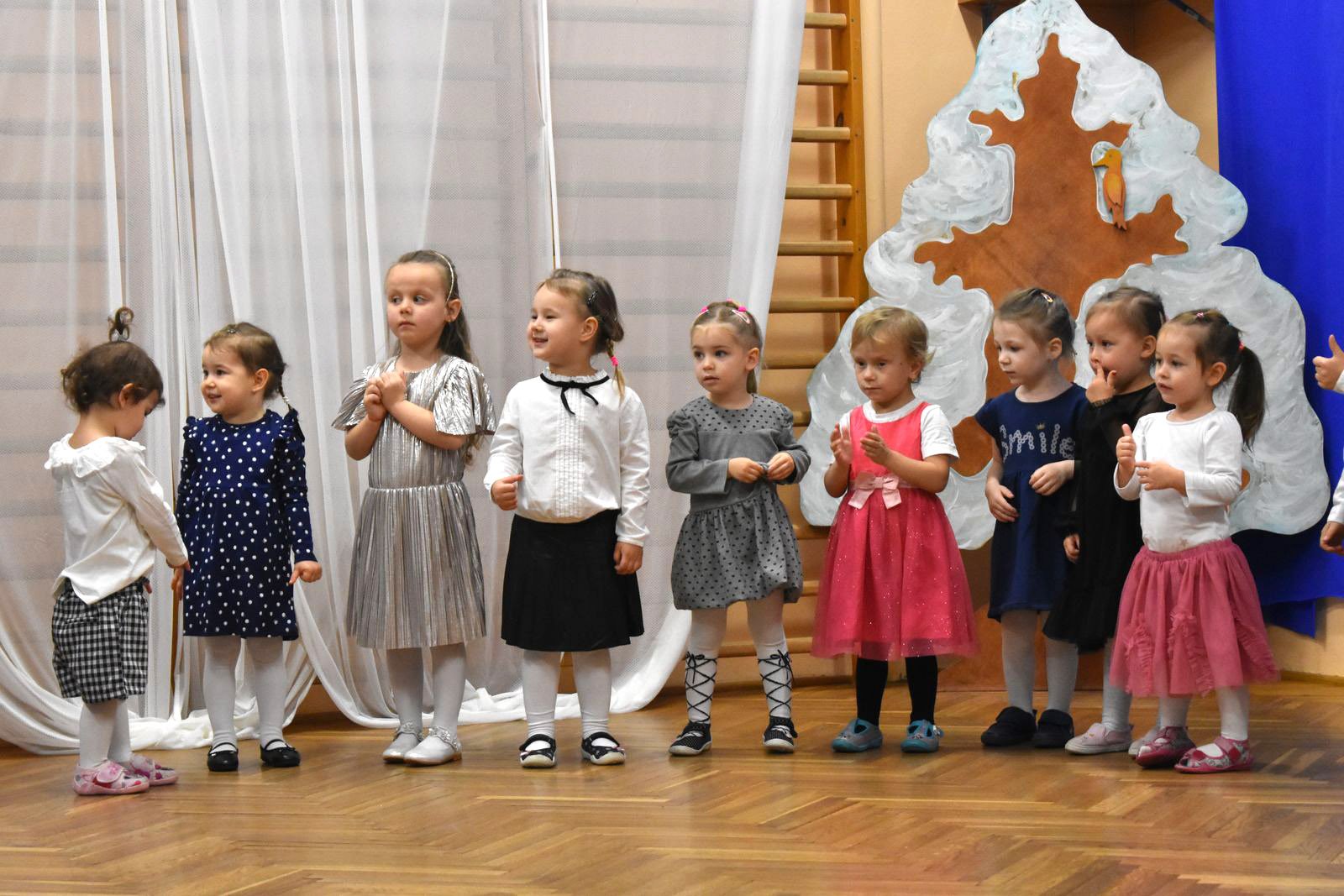 pasowanie-przedszkolakow-w-kubusiu-puchatku-110630