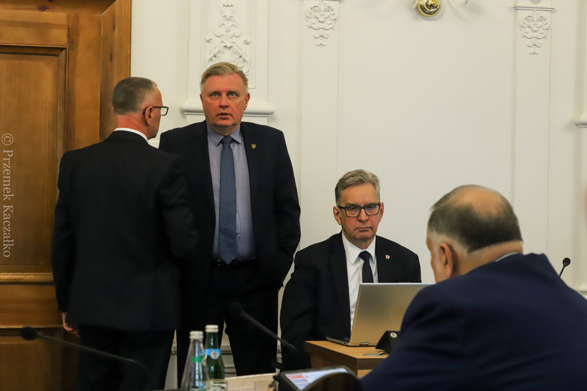 radni-za-podwyzkami-dla-nauczycieli-110810