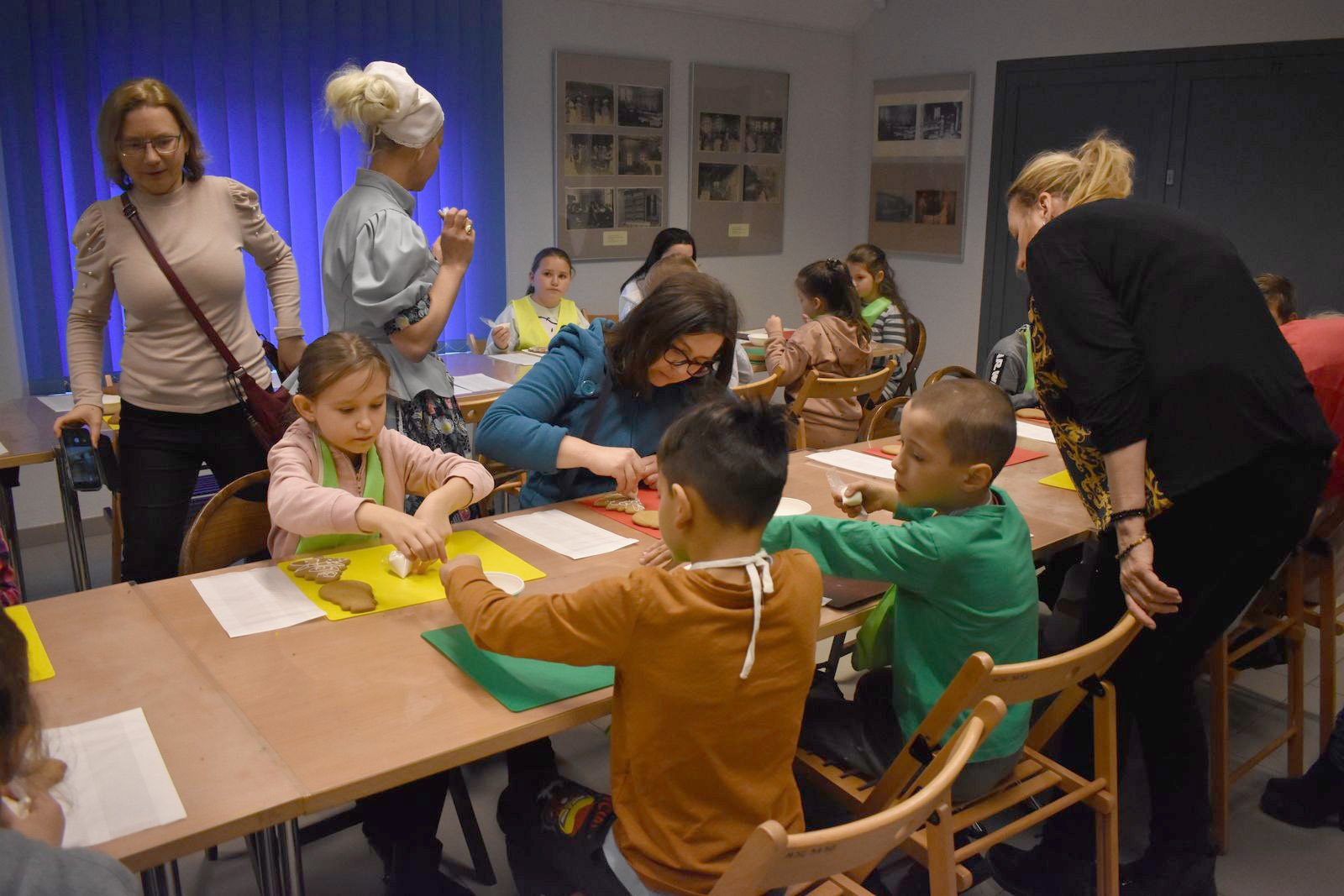 magia-piernikow-warsztaty-w-muzeum-110814