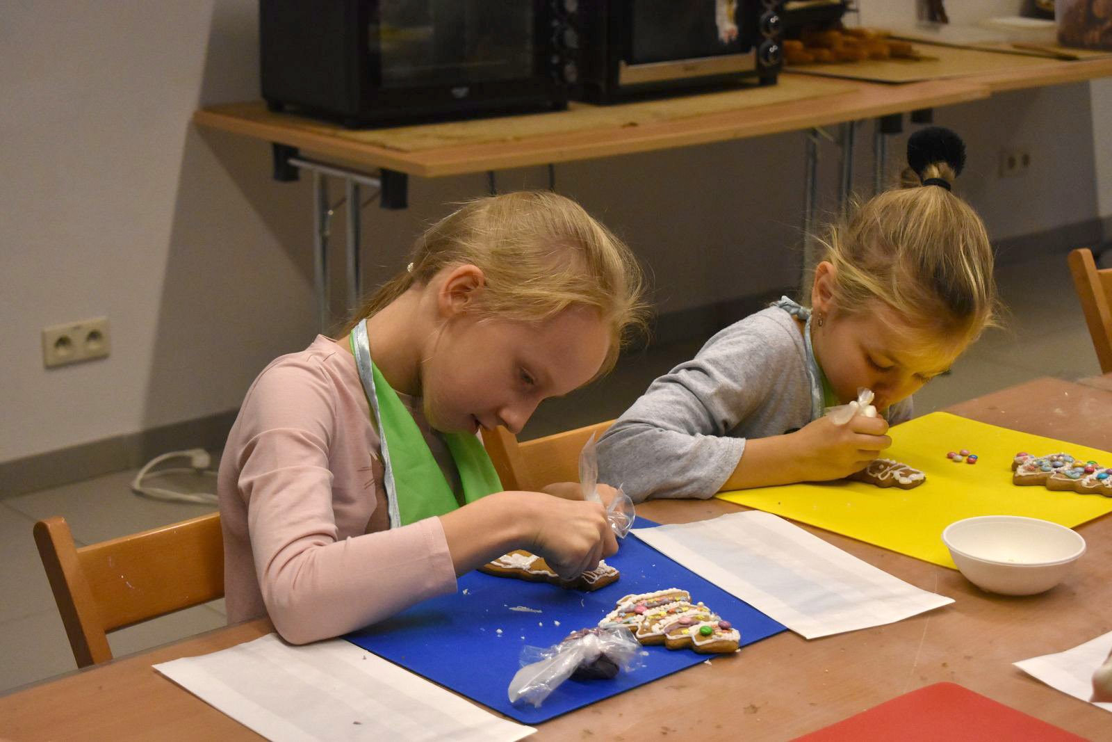 magia-piernikow-warsztaty-w-muzeum-110814