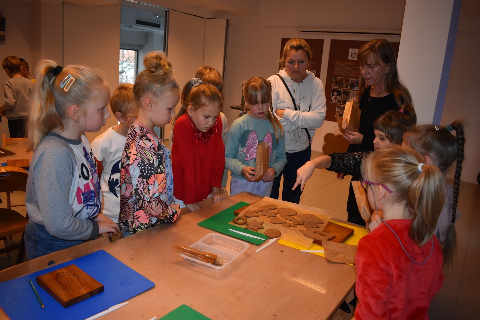 magia-piernikow-warsztaty-w-muzeum-110814