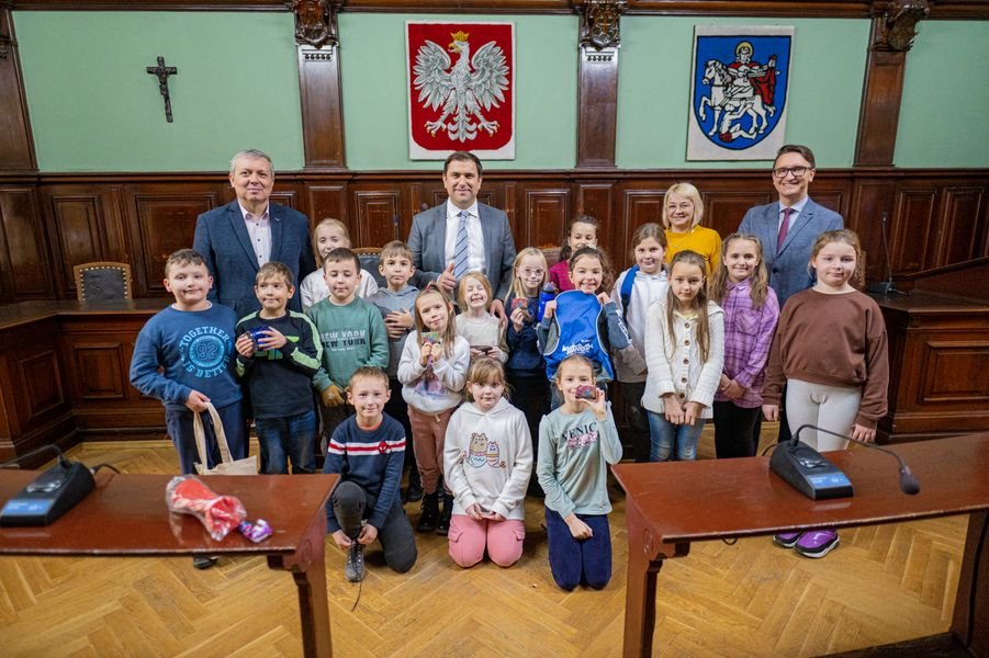 dzieci-w-magistracie-110836