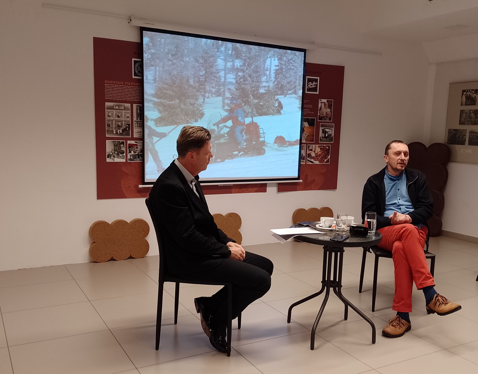 nowy-cykl-spotkan-w-galerii-na-gorze-110886