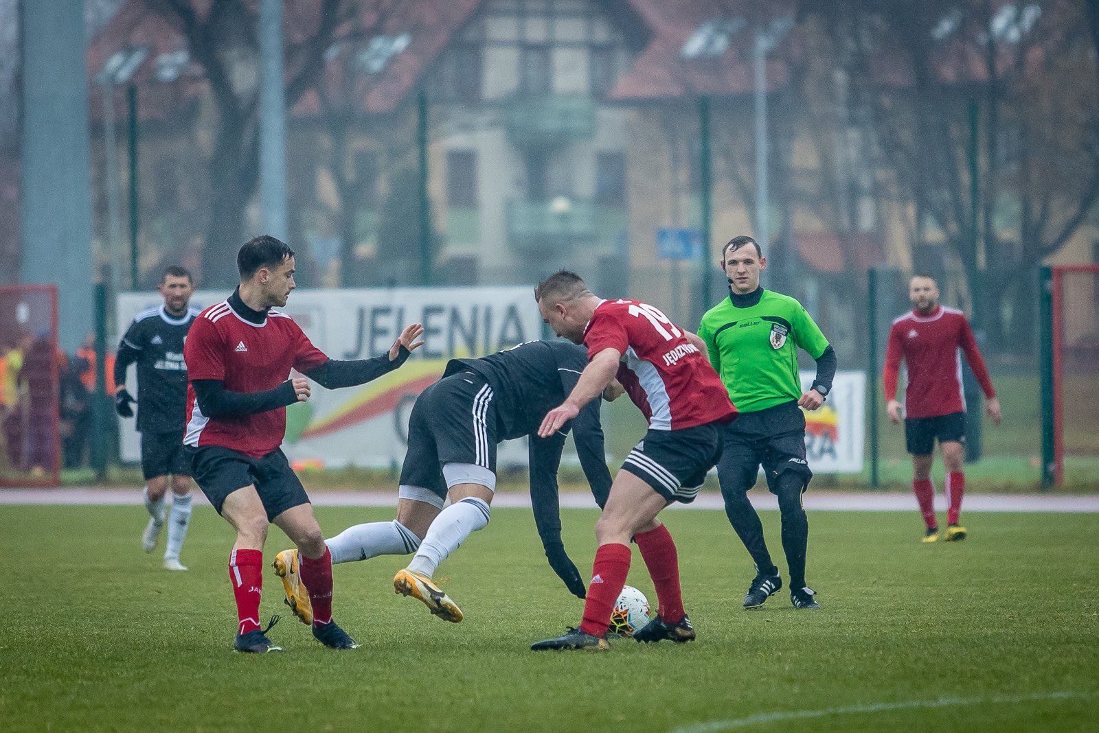 spokojna-zima-na-fotelu-lidera-110898