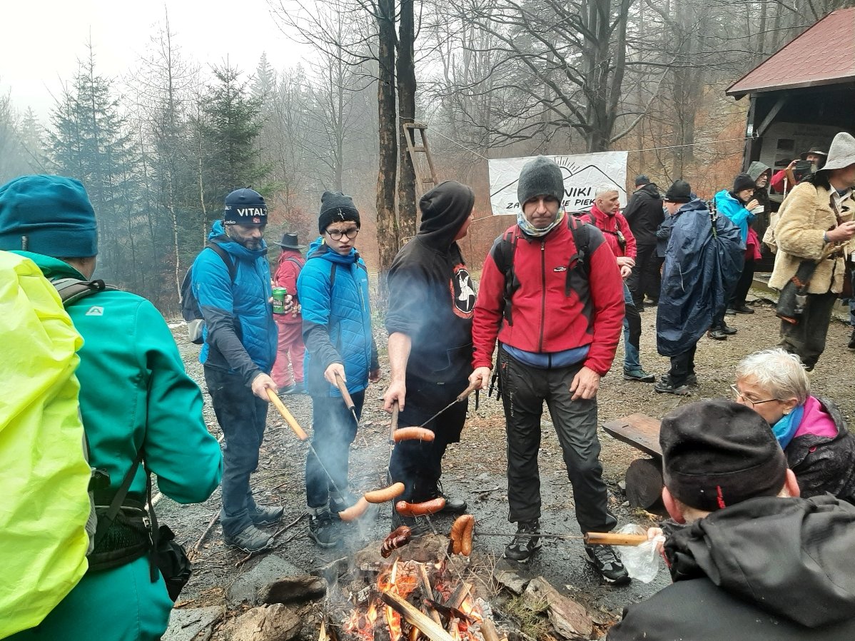 zegnali-sonce-w-budnikach-110905