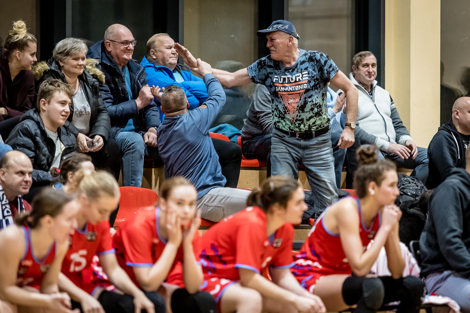 w-decydujacej-kwarcie-dokonay-cudow-110919