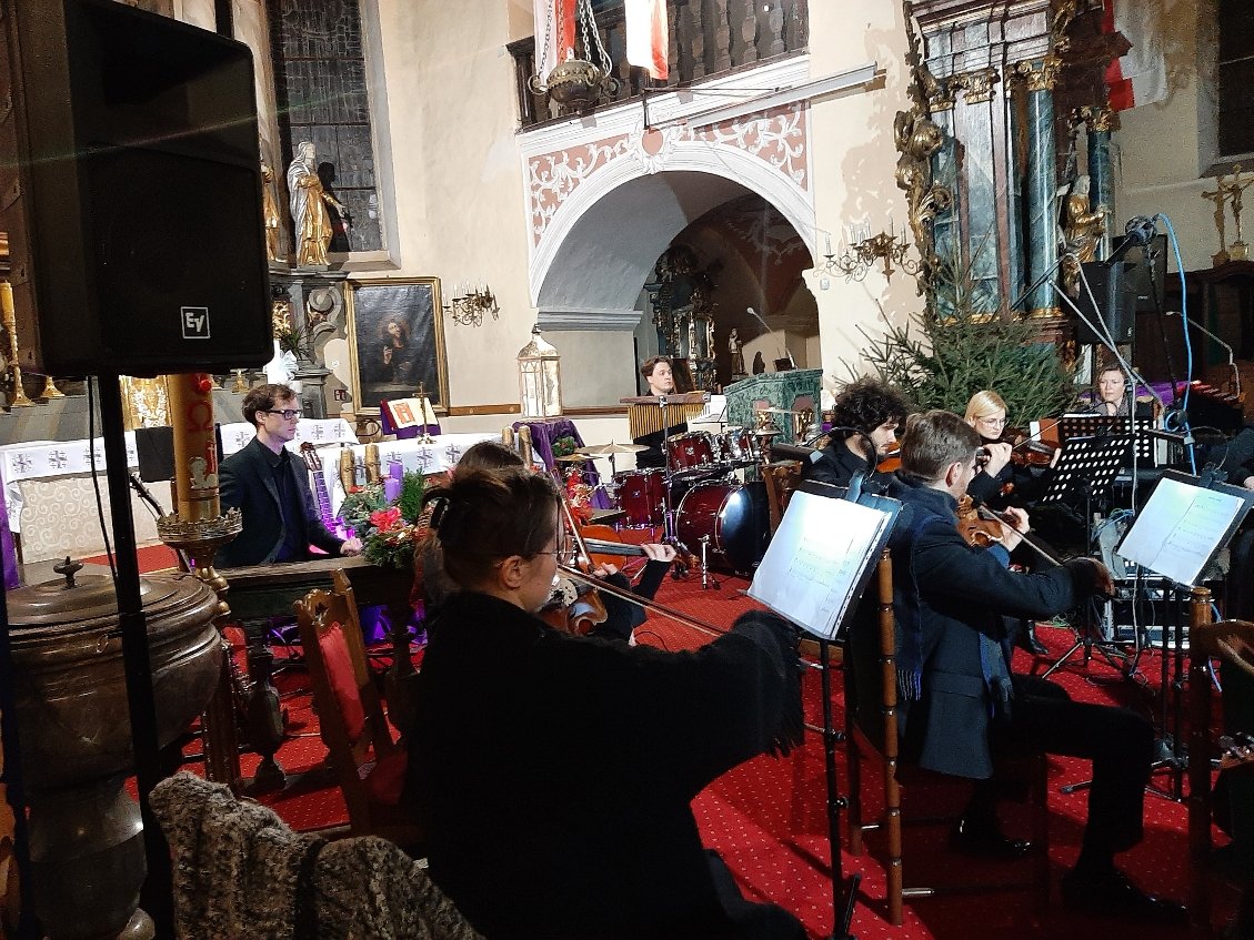 koncert-z-owacjami-110934