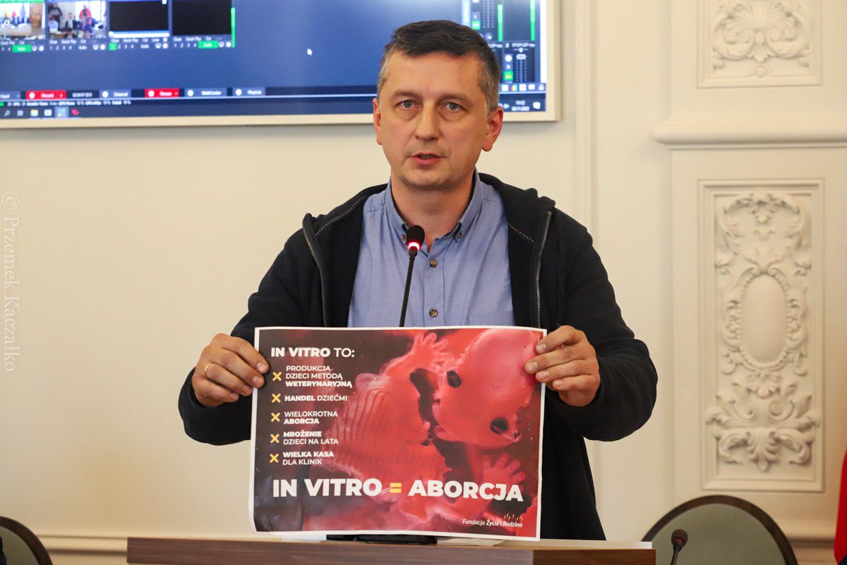 swiatopogladowa-batalia-o-in-vitro-111008