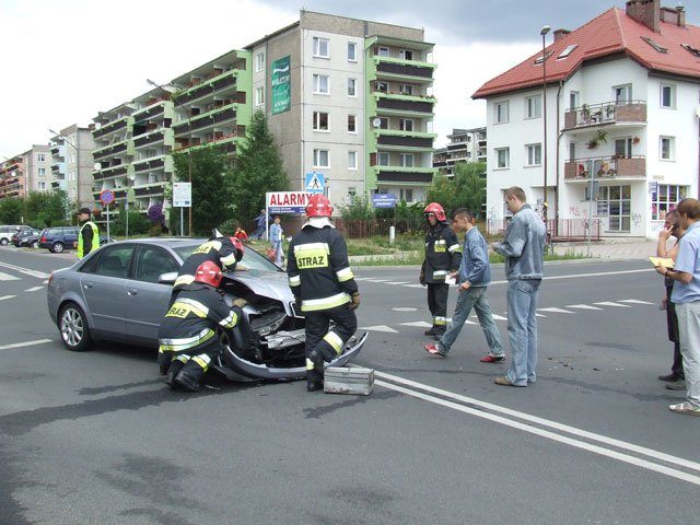 Skutki stłuczki wyglądały groźnie, ale nikomu nie stało się nic poważnego.