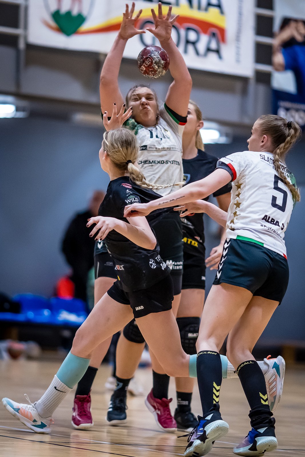 mimo-brakow-kadrowych-walczyy-do-konca-111120