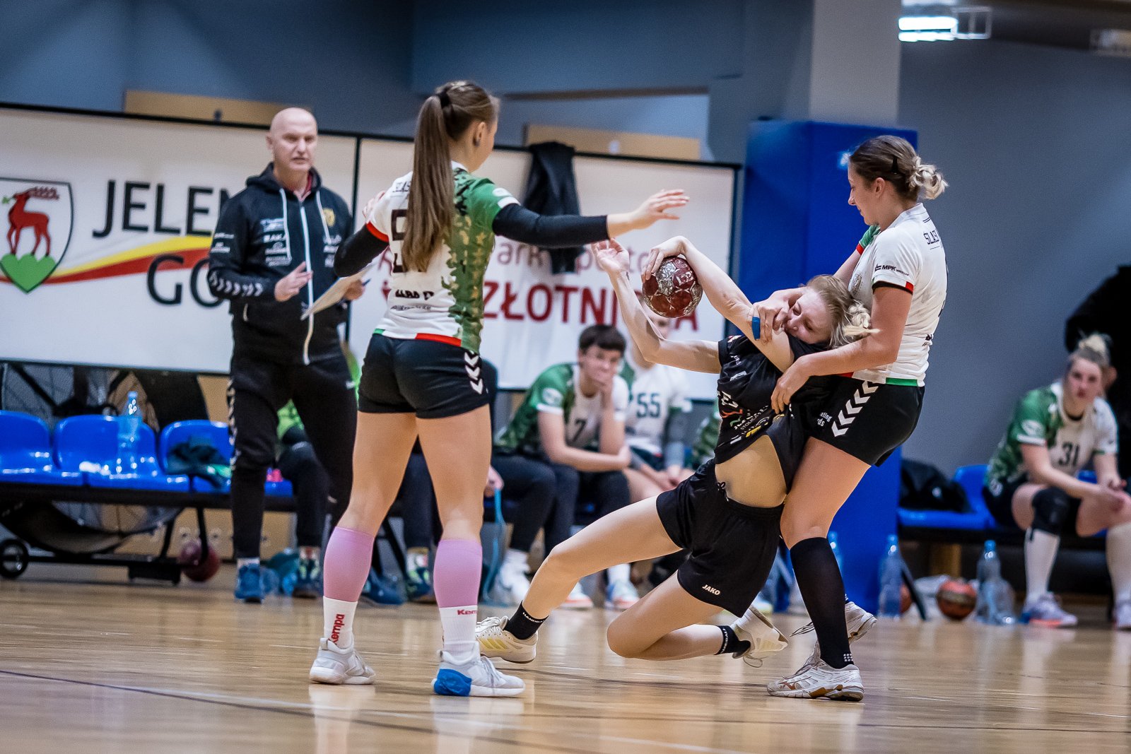 mimo-brakow-kadrowych-walczyy-do-konca-111120