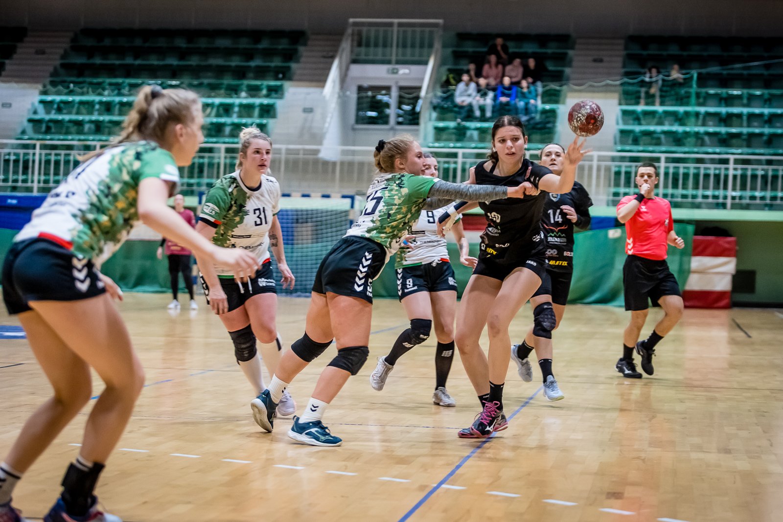 mimo-brakow-kadrowych-walczyy-do-konca-111120