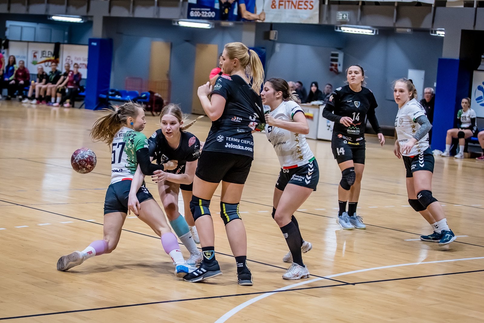 mimo-brakow-kadrowych-walczyy-do-konca-111120