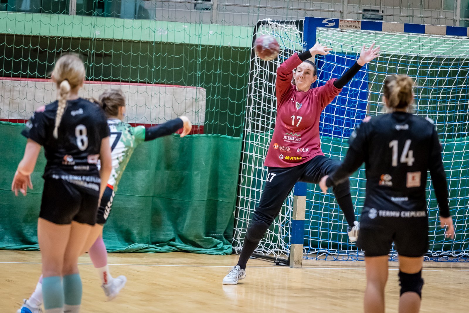 mimo-brakow-kadrowych-walczyy-do-konca-111120