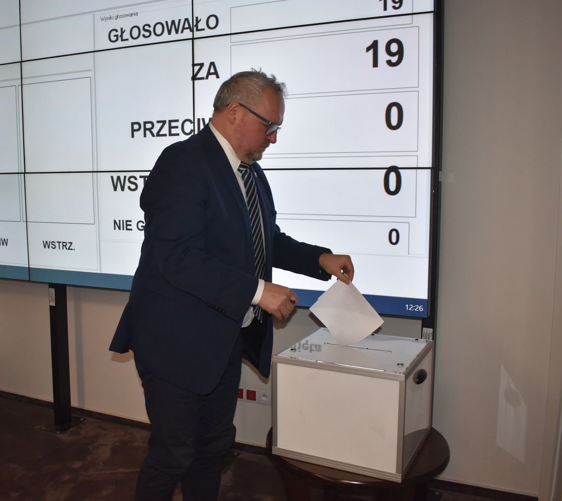 przewrot-w-powiecie-111221