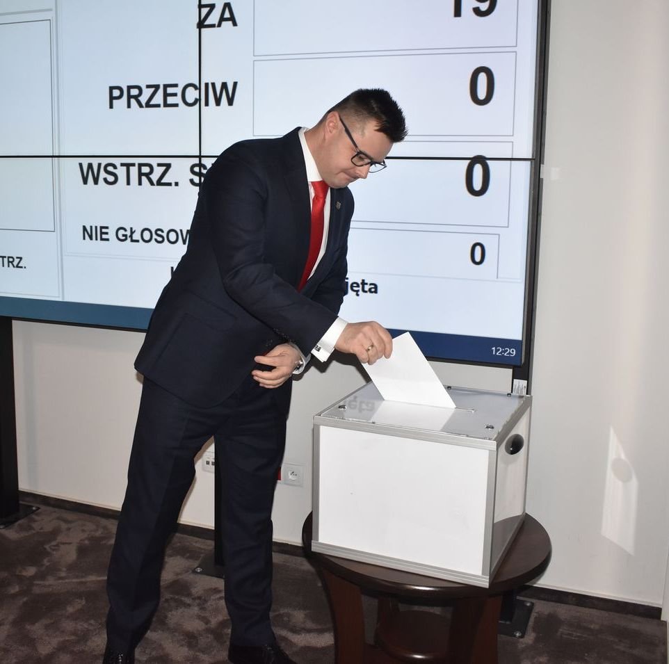 przewrot-w-powiecie-111221