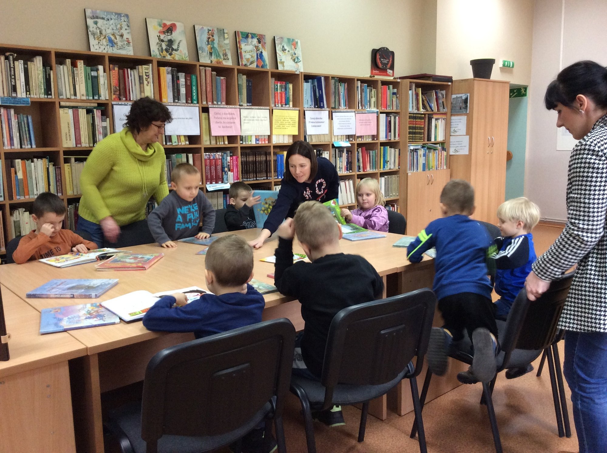 kaczuszki-w-bibliotece-111273