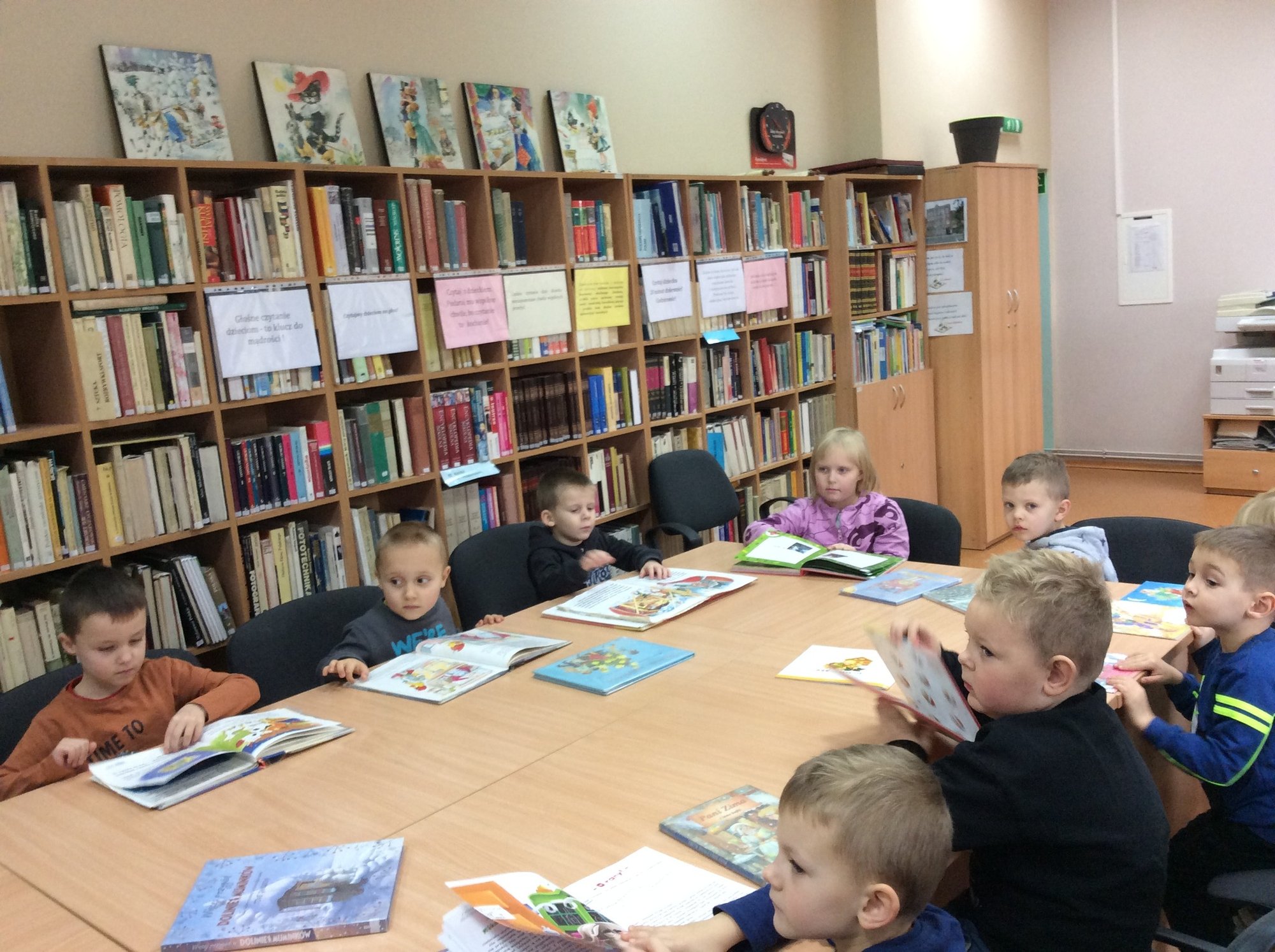 kaczuszki-w-bibliotece-111273