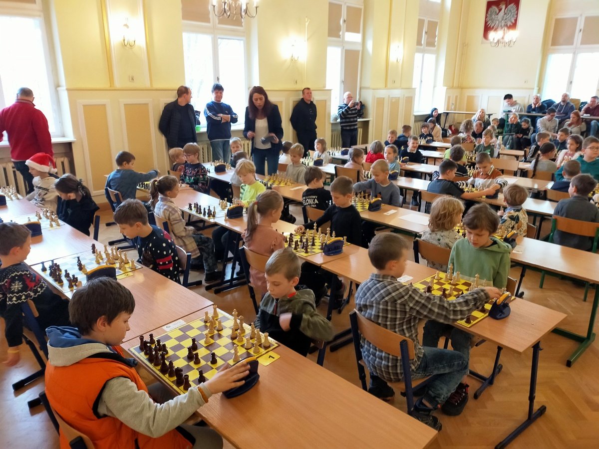 turniej-mikoajkowy-w-sp2-na-102-111357