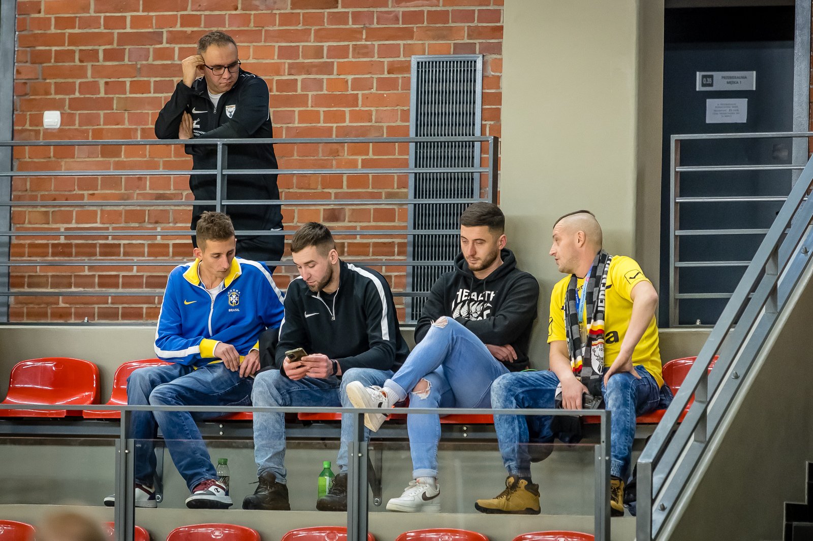 powalczyli-w-futsalowym-debiucie-na-szczeblu-centralnym-111371