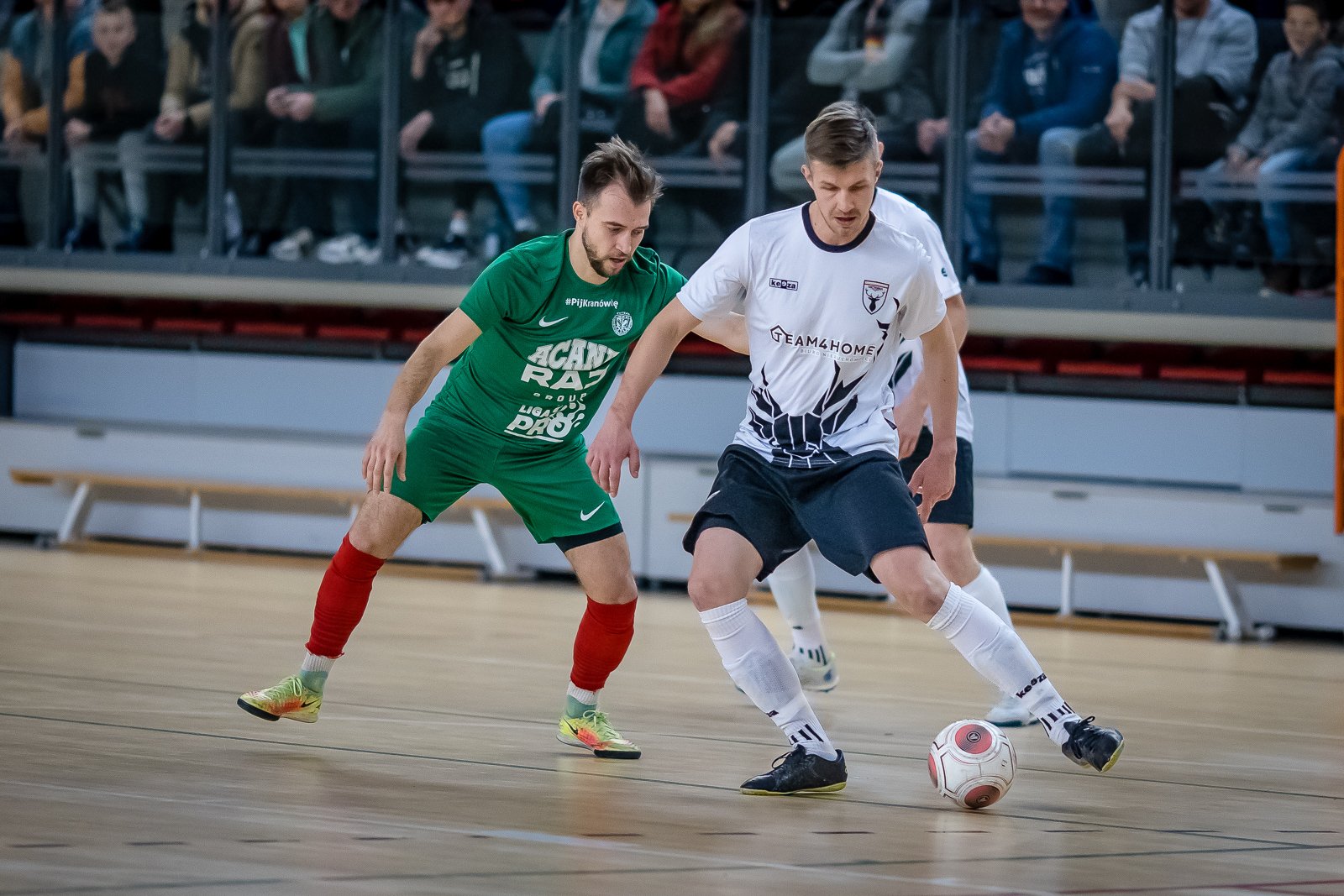 powalczyli-w-futsalowym-debiucie-na-szczeblu-centralnym-111371