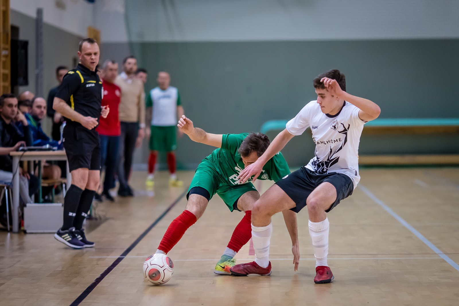 powalczyli-w-futsalowym-debiucie-na-szczeblu-centralnym-111371
